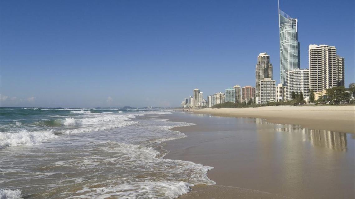 Stunning 2 Bedroom Ocean View Apartment Gold Coast Exterior foto