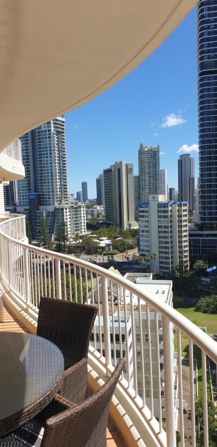 Stunning 2 Bedroom Ocean View Apartment Gold Coast Exterior foto